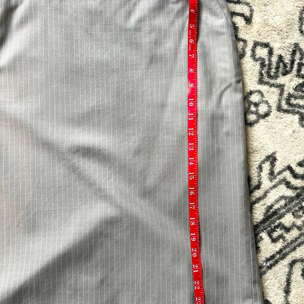 Banana Republic Gray Pinstripe Pencil Skirt - Picture 8 of 13